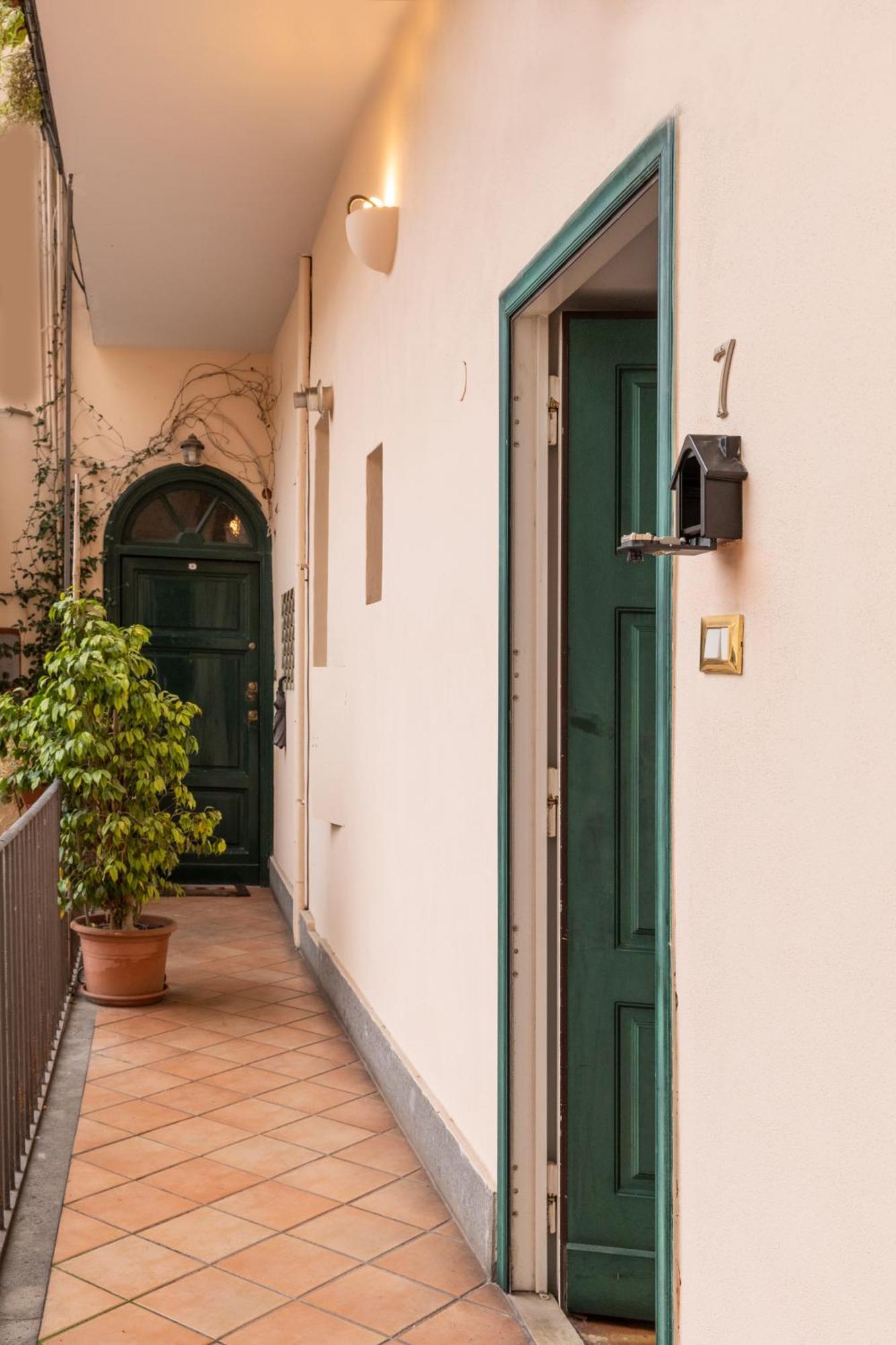 Colosseo Apartment- Heart Of Rione Monti Řím Exteriér fotografie